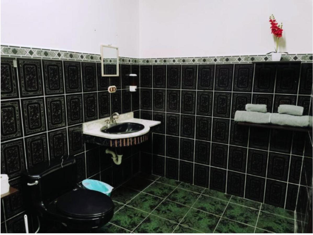 Casa Kros Quepos Ngoại thất bức ảnh